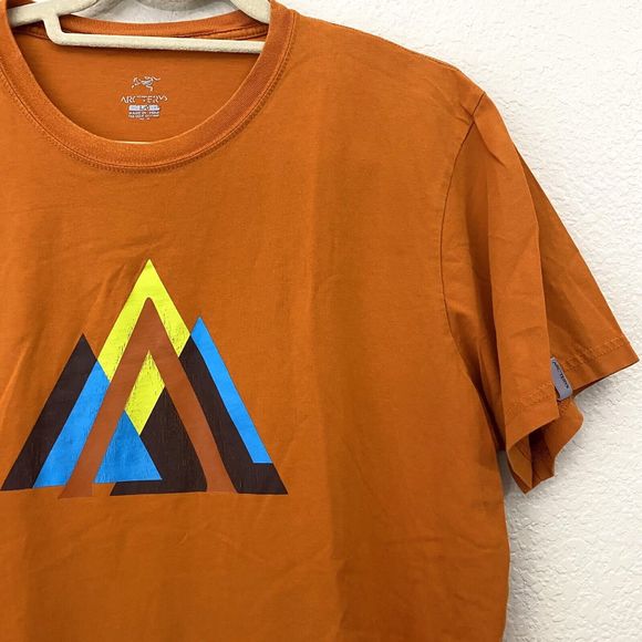 Arcteryx Shirt Mens Size Large Orange Graphic Short Sleeve Hiking Outdoor - Picture 3 of 9